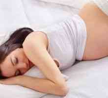 Kako spavati tijekom trudnoće? Pravilno držanje tijela za spavanje