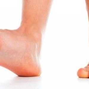 Ravna stopala tretman s masaža stopala