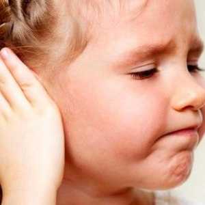 Upala srednjeg uha kod djece, simptomi i liječenje