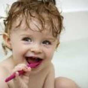 Mi učiti djecu da prati zube - preporuke